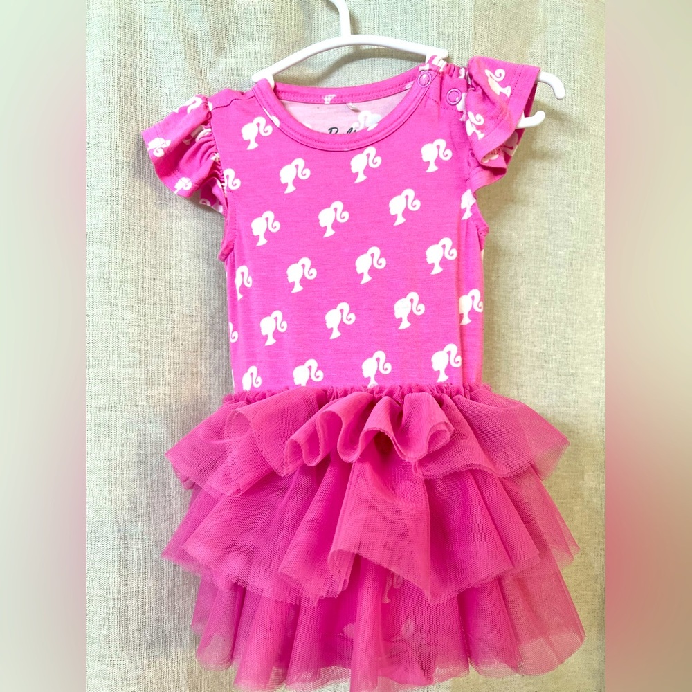 New with out tags Posh Peanut Barbie ruffle. Great condition